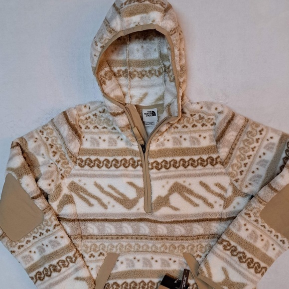 THE NORTH FACE
Printed Campshire Fleece Pullover Hoodie - Picture 5 of 11